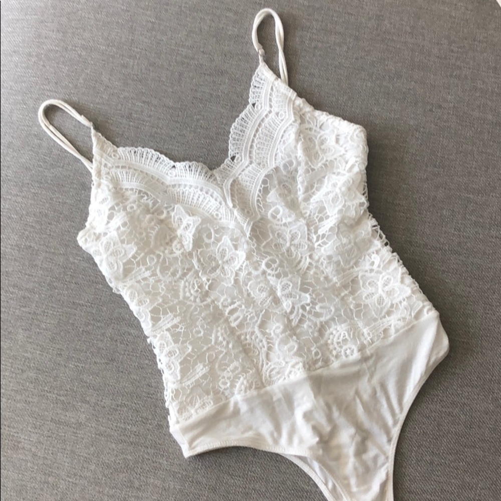Lulu’s White Lace Bodysuit